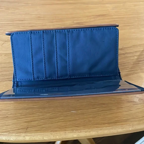 Wallet - Picture 3 of 3